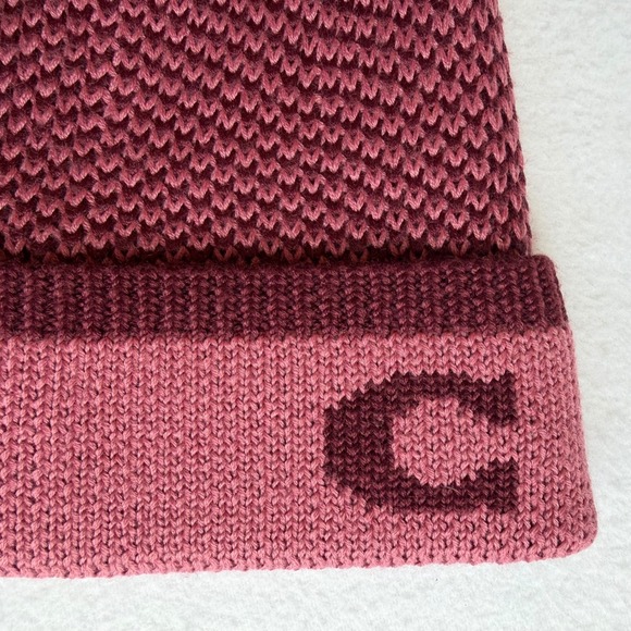 Coach Colorblock Knit Beanie Pink Burgundy Wool Blend Hat NOWT Logo Winter - Picture 4 of 6
